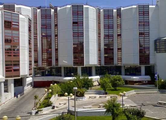 Υπουργείο Παιδείας: Για την εισβολή κουκουλοφόρων στο Πανεπιστήμιο Πειραιώς
