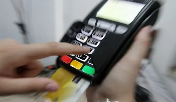 Έσπασαν το φράγμα των 25 δισ. ευρώ οι ηλεκτρονικές πληρωμές