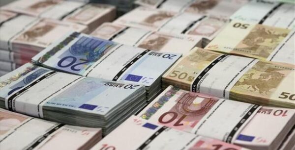 IIF: Σε επίπεδα ρεκόρ το παγκόσμιο χρέος