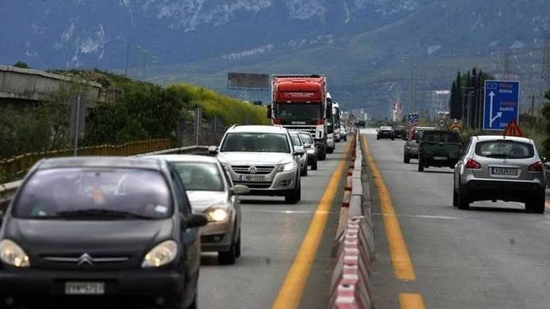 Ιδιαίτερα αυξημένη η κίνηση στις εθνικές οδούς λόγω επιστροφής του Πάσχα