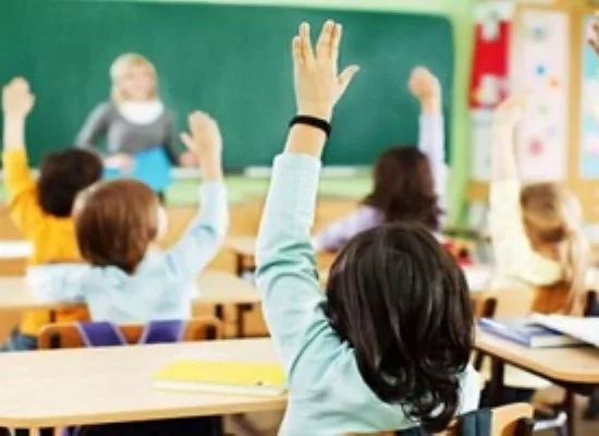 Τέλος στην ομηρία χιλιάδων εκπαιδευτικών με την κατανομή 2.394 οργανικών θέσεων Πρωτοβάθμιας