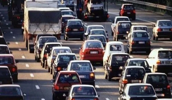 ΑΑΔΕ: Εντοπίστηκαν 436.653 ανασφάλιστα οχήματα