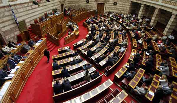 Πολυνομοσχέδιο με περικοπές συντάξεων και αλλαγές στο νόμο Κατσέλη