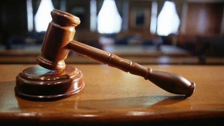 Η Ένωση Δικαστών και Εισαγγελέων καταδικάζει την επίθεση στις εγκαταστάσεις της Εθνικής Σχολής Δικαστικών Λειτουργών