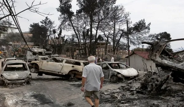 Στους εισαγγελείς που ερευνούν τα αίτια της τραγωδίας στο Μάτι παραδόθηκε το πόρισμα του πραγματογνώμονα της Εισαγγελίας