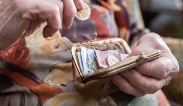 Έρχεται νέο μεγάλο ψαλίδι στις συντάξεις