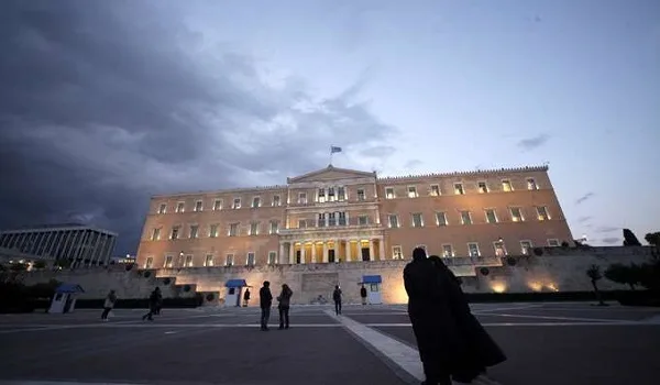 Handelsblatt: Πέντε μύθοι και πέντε λάθη στη διάσωση της Ελλάδας