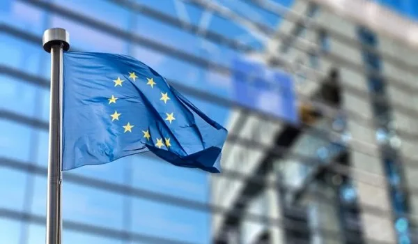 Βρυξέλλες: Υπάρχει  η μεταμνημονιακή εποπτεία – Συνεχίστε τις μεταρρυθμίσεις