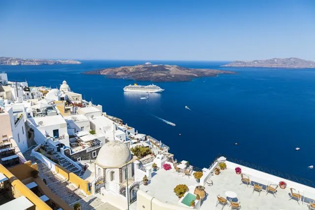 Πώς λιώνουν οι τεκτονικές πλάκες που συγκλίνουν κάτω από τη Σαντορίνη