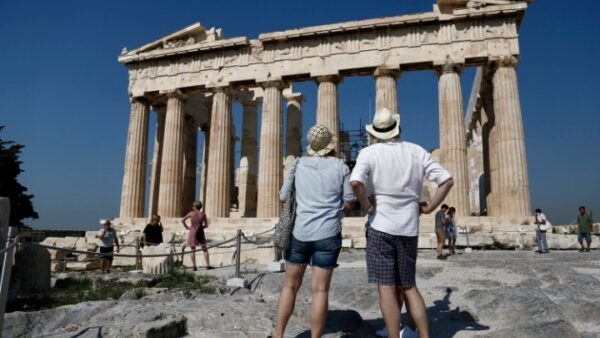Στις τοπικές εφορίες η αδειοδότηση κινηματογράφησης σε αρχαιολογικούς χώρους