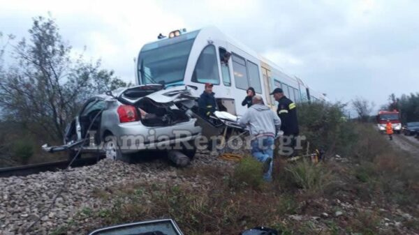 Θρήνος στη Φθιώτιδα για το τροχαίο με τους καθηγητές