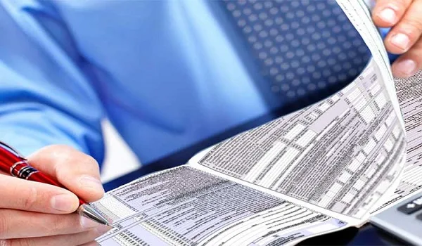 Εισφορές: Πόσα θα πληρώνουν από τον Ιανουάριο γιατροί, δικηγόροι και μηχανικοί