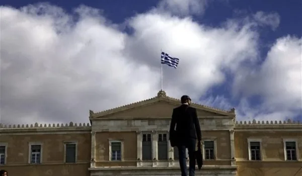 Πρωταθλήτρια στις αμβλώσεις η Ελλάδα, μειώθηκαν οι γεννήσεις έως 50%
