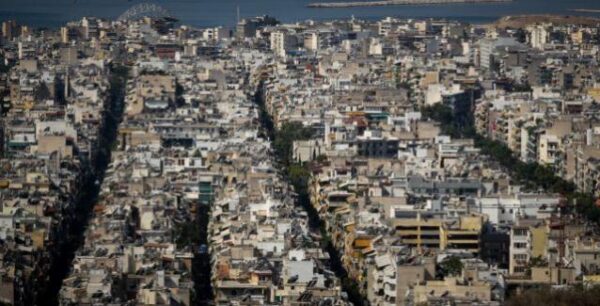 Προς αναστολή του φόρου υπεραξίας ακινήτων και το 2019