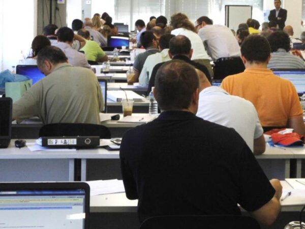 Δικαστική απόφαση επαναφέρει 13ο-14ο μισθό στο Δημόσιο!