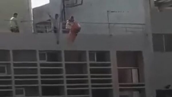 Μαθητές στην Κρήτη μπήκαν σε ΤΕΙ και έκαψαν την Αλβανική σημαία
