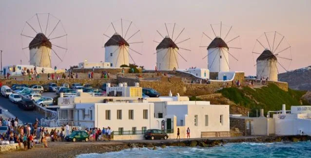 Μύκονος: Ο Δήμος καταβάλλει 13ο μισθό σε δημοσίους υπαλλήλους