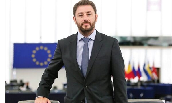 Ανδρουλάκης: «Τα σχολεία της ομογένειας είναι οι πρεσβευτές της ελληνικής γλώσσας»