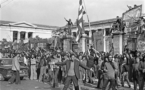 Πολυτεχνείο: Τα γεγονότα που οδήγησαν στην εξέγερση