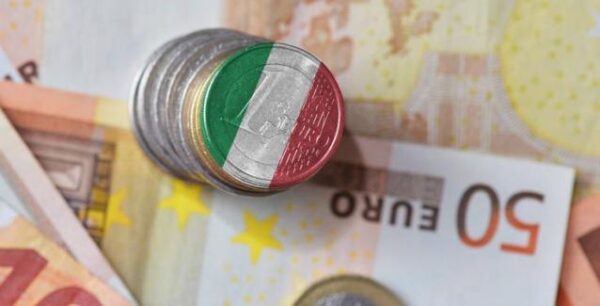 Αυξάνονται οι αποδόσεις των ιταλικών ομολόγων