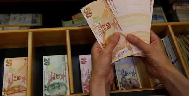 Καταρρέει η Τουρκία: Ο πληθωρισμός “γονατίζει” την οικονομία της χώρας