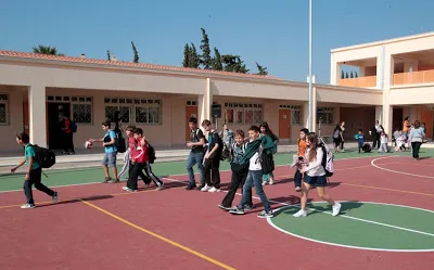 Ξυλοδαρμός μαθητή στην Καβάλα: Διατάχθηκε ένορκη διοικητική εξέταση – Παρόντες 4 καθηγητές στο περιστατικό
