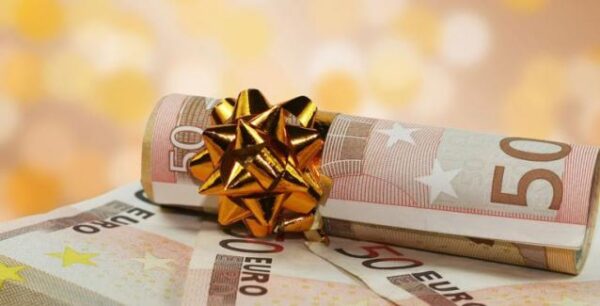 ΟΑΕΔ: Πότε θα καταβληθούν δώρο Χριστουγέννων και επιδόματα ανεργίας
