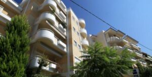 Ακίνητα: Ξανά αναστολή για τον «παγωμένο» φόρο υπεραξίας
