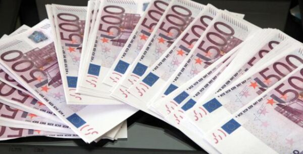 Deutsche Bank: Στο μικροσκόπιο του Κογκρέσου