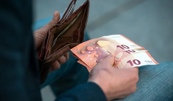 ΕΚΑΣ: Ποιοί είναι οι δικαιούχοι