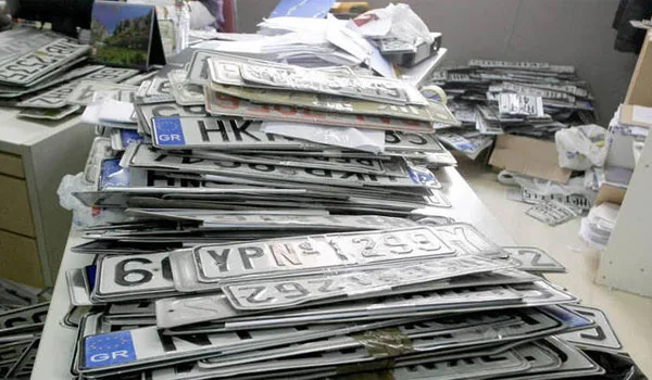 Δήμος Αθηναίων: Επιστροφή πινακίδων ενόψει Δεκαπενταύγουστου