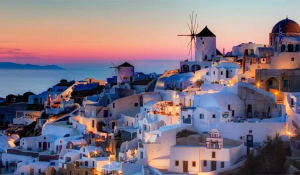 Thomas Cook: Η Ελλάδα κορυφαίος προορισμός για αυτό το καλοκαίρι