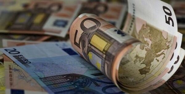 Ένστολοι – ανδρομικά: Tι γίνεται με τις διορθώσεις