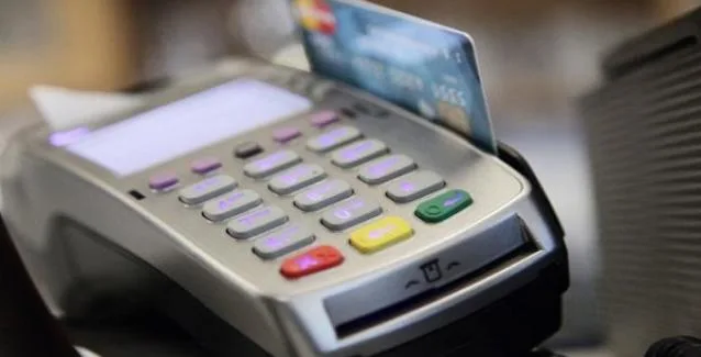 Αυτοί είναι οι 53 επαγγελματικοί κλάδοι που πρέπει να βάλουν υποχρεωτικά POS