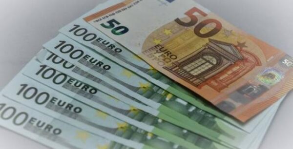 Τι προβλέπουν οι τελικές ρυθμίσεις για τις 120 δόσεις στα Ταμεία και την προστασία πρώτης κατοικίας