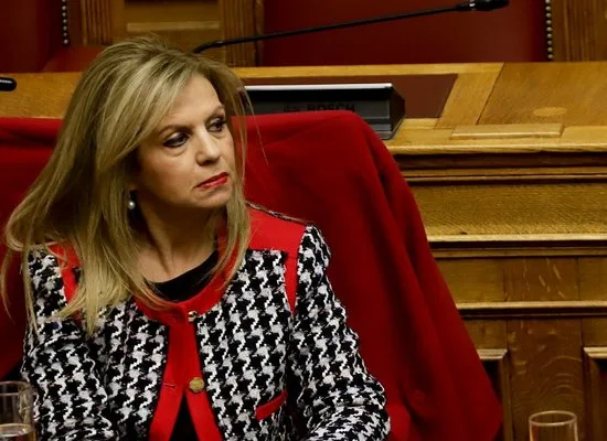 Τζούφη: Τα προβλήματα πρέπει να λύνονται με διάλογο και όχι με χημικά