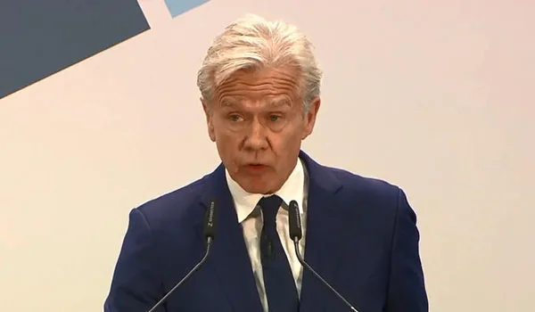 Ράις: Απόφαση της Ελλάδας η πρόωρη αποπληρωμή των δανείων του ΔΝΤ
