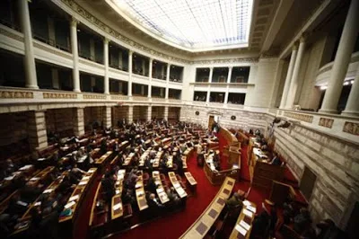 LIVE: H συζήτηση του νομοσχεδίου στην Ολομέλεια της Βουλής