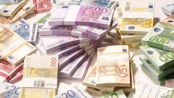 Με θετική προοπτική το μακροπρόθεσμο αξιόχρεο της Ελλάδας Β+