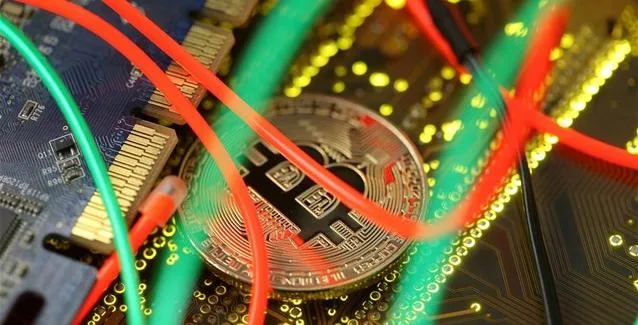 Bitcoin: Έσπασε το φράγμα και των 7.000 δολαρίων