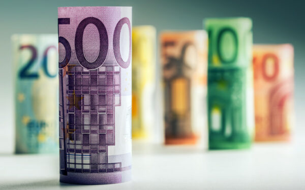 Προειδοποίηση Fitch για το πακέτο ελαφρύνσεων στην Ελλάδα