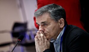Τσακαλώτος: Προϋπολογισμός ΝΔ, ούτε κοινωνικός ούτε αναπτυξιακός