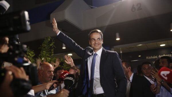 Μητσοτάκης: Ισχυρή εντολή τετραετίας με αυτοδύναμη κυβέρνηση
