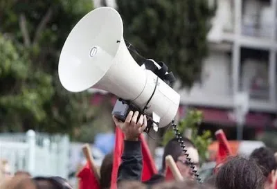 Πανεκπαιδευτικό συλλαλητήριο το μεσημέρι στα Προπύλαια