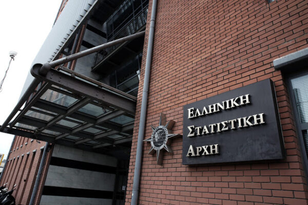 ΕΛΣΤΑΤ: Οκτώ στα 10 νοικοκυριά της χώρας έχουν πλέον πρόσβαση στο διαδίκτυο
