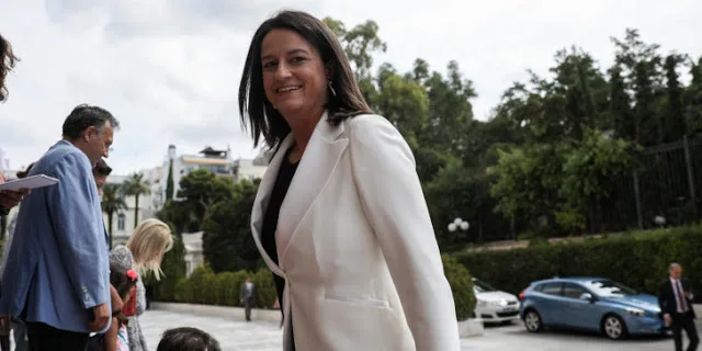 Κεραμέως: Στο τραπέζι η θέσπιση ελάχιστης βάσης εισαγωγής στα ΑΕΙ