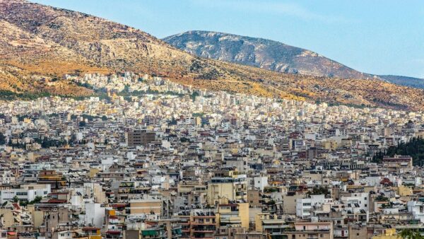 Υπερχρεωμένα νοικοκυριά: Πώς μπορείτε να διαγράψετε τα χρέη