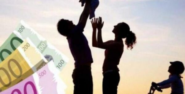 Επίδομα Παιδιού: Εγκρίθηκε η δαπάνη για την πέμπτη δόση επιδόματος παιδιού
