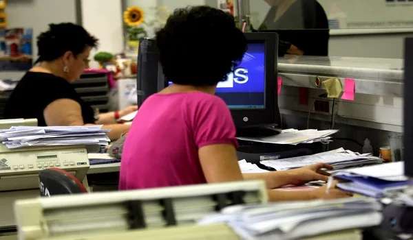 Ληξιπρόθεσμες οφειλές: Δεύτερη ευκαιρία για ρύθμιση σε 24 ή 48 δόσεις