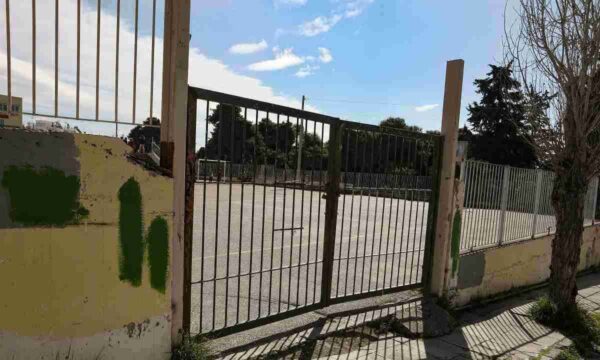 «Οι χιλιάδες χαμένες ώρες συνεχίζονται, οι ελαστικές σχέσεις εργασίας επεκτείνονται,τα δικαιώματα των αναπληρωτών περιορίζονται»